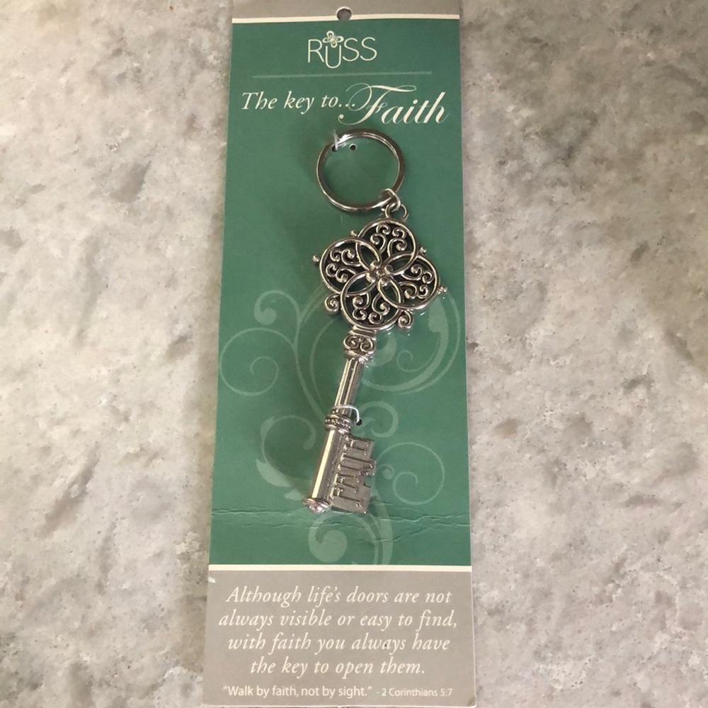 - Russ key to faith - keepsake or keychain